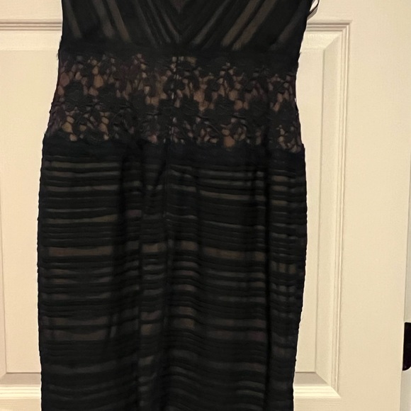 Tadashi navy dress - Picture 8 of 8